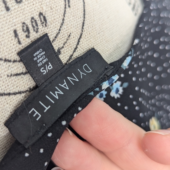 Dynamite romantic floral + polka dot cropped blouse with ruffles and tie - Picture 3 of 4